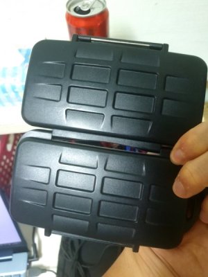 memory card case (3).jpg