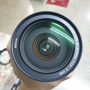 Canon EF 24–70mm lens f2.8L II USM $1450 (3).jpg