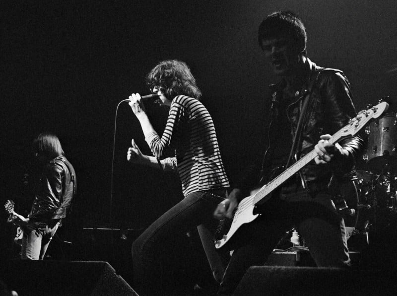The-Ramones-2-800x596.jpg