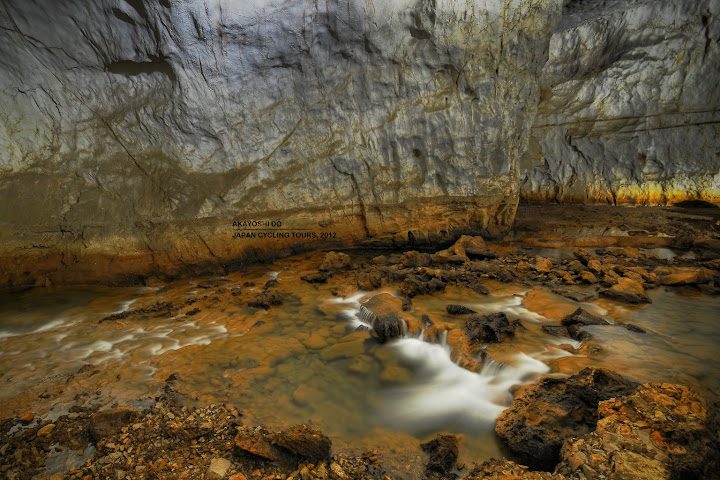 Akiyoshi%2520Do.%2520A%2520cave%2520with%2520river%2520flowing..jpg