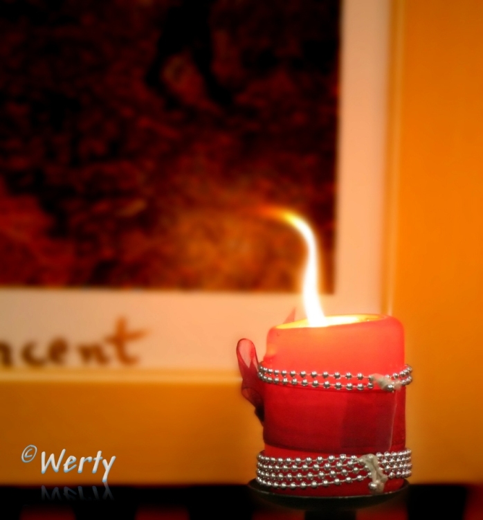 Candle_by_wertyted.jpg
