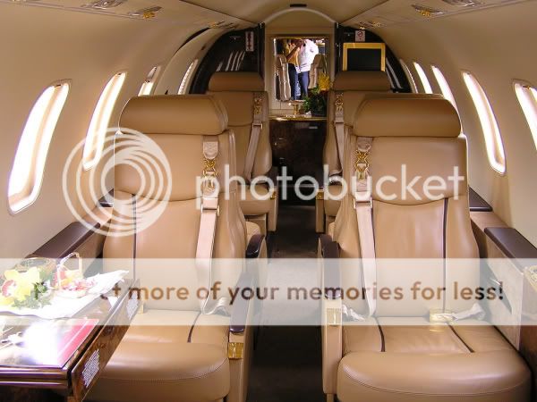Learjet_int.jpg