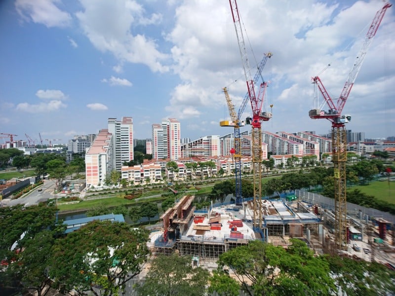 DSC_0206-afternoon-high-angle-shot-of-construction-site-and-public-housing-800x600.jpg