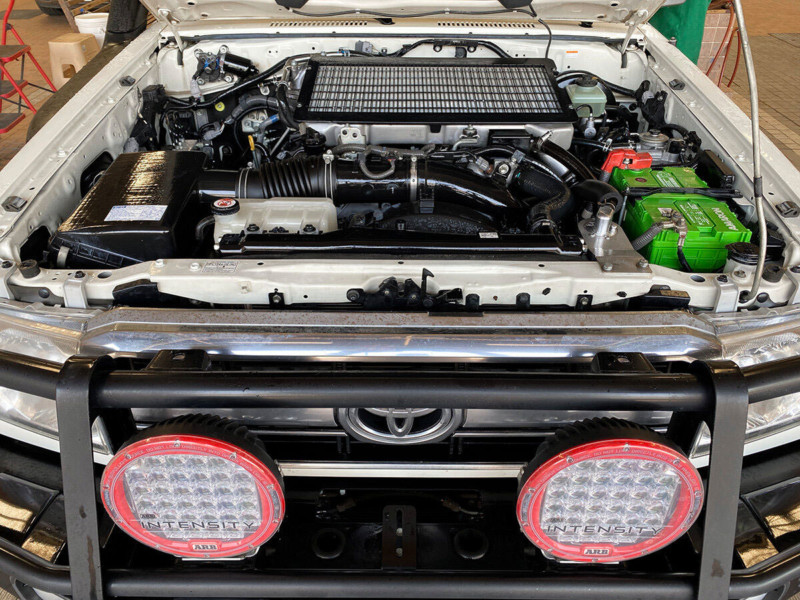 ToyotaLandcruiser76seriesunderthehood-800x600.jpg