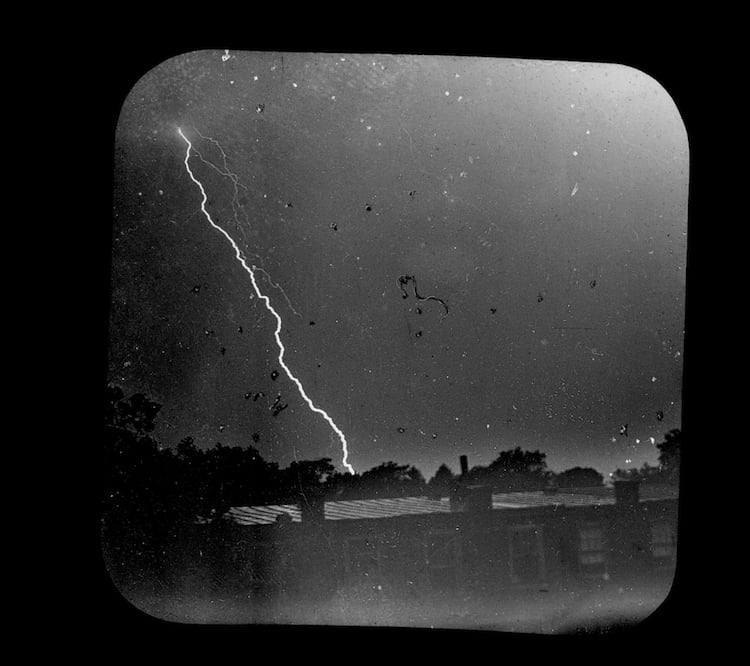 Igoe_1-Jennings-Lightning-Photograph-1885.jpg