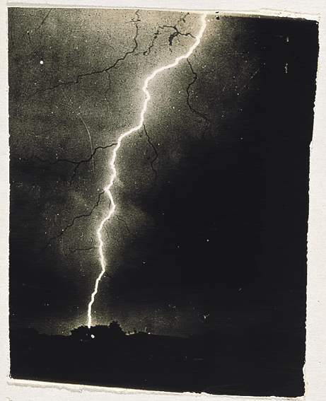 Lightning_1882.jpg