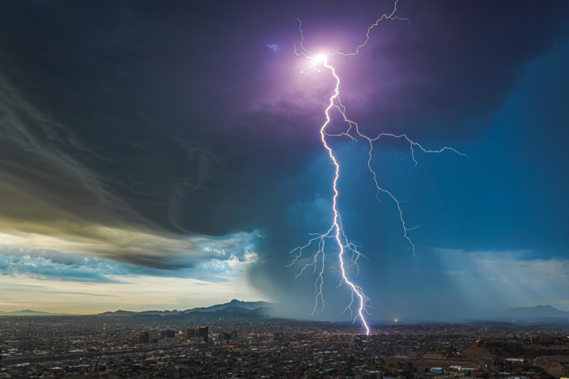 3502-Predawn-Thunderstorm-over-El-Paso-Texas-©-Lori-Grace-Bailey-800x533.jpeg