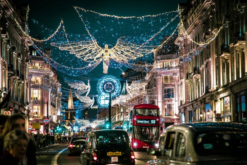 Christmas-Lights-London-jamie-davies-a8x39Eo35bE-unsplash-800x534.jpg