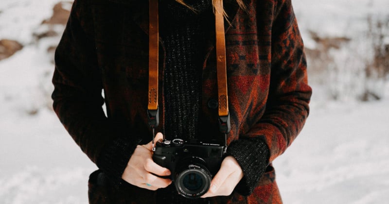 Leatherworker-Wants-Photographers-to-Actually-Enjoy-Carrying-a-Camera-800x420.jpg