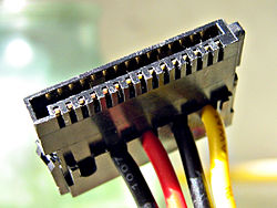250px-SATA_power_cable.jpg