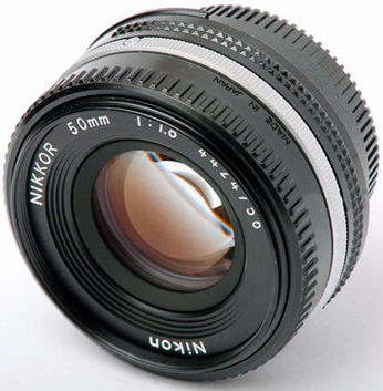 Nikkor50mmf18_PCake_b.jpg