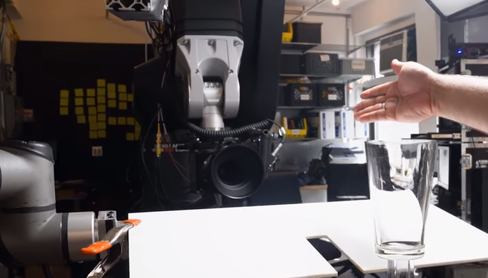 Photographer Uses Robots to Shoot Commercial Videos
