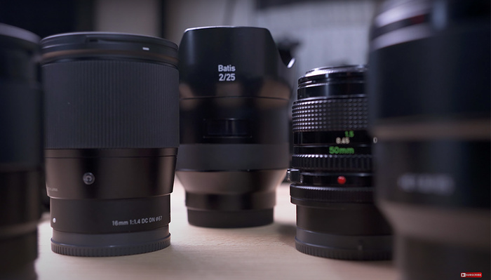 The Differences Between Zoom and Primes Lenses