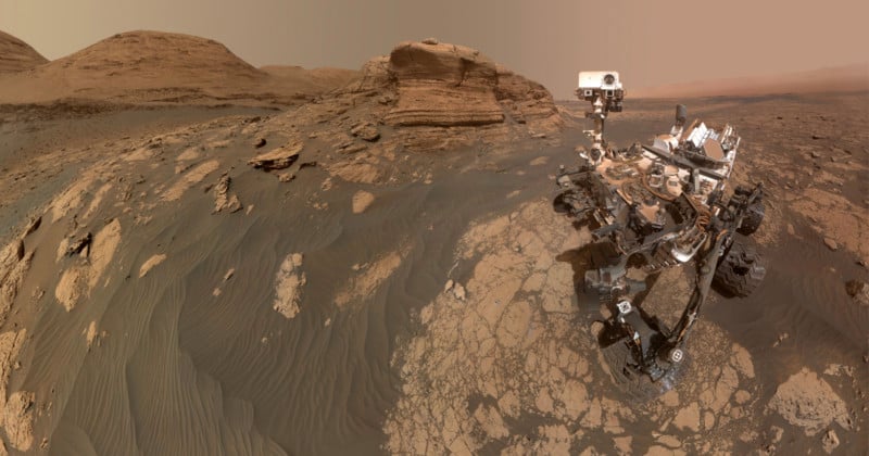 The-Curiosity-Rover-Took-a-Massive-318-Megapixel-Selfie-On-Mars-800x420.jpg