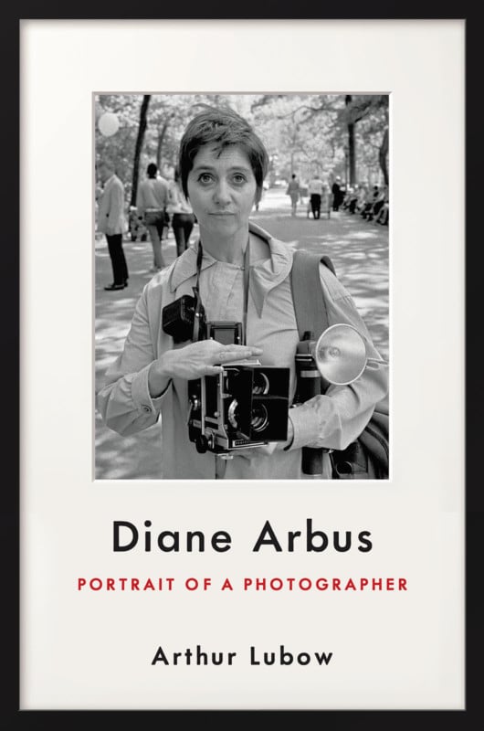Diane-Arbus-cover-530x800.jpg