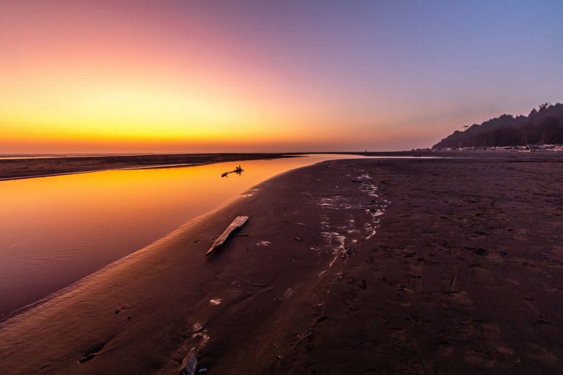 OLYM_RebeccaLatson-1022-2_Sunsets-Afterglow-At-Kalaloch-Beach-800x534.jpg