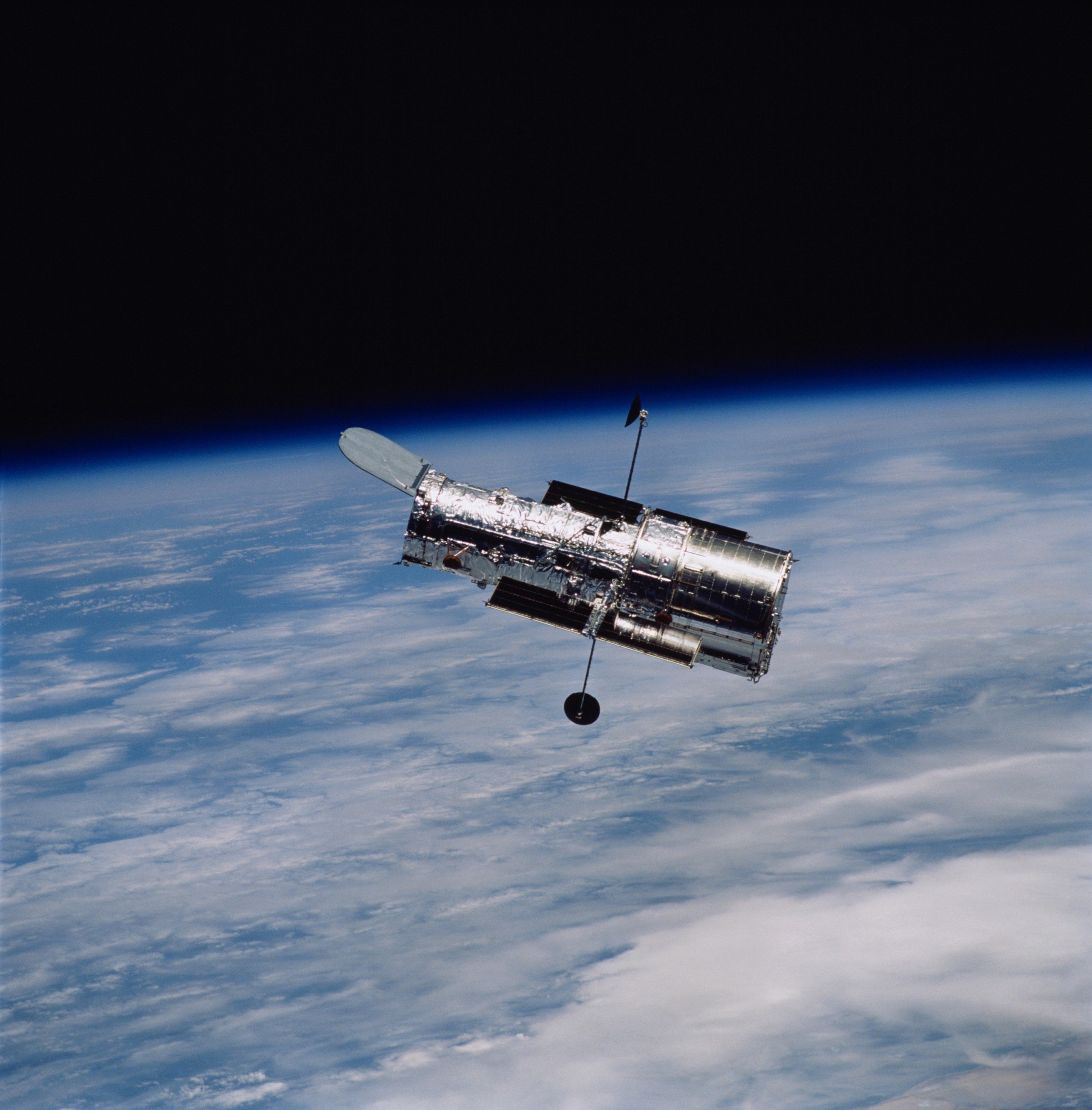 Hubble-Space-Telescope-©NASA-scaled.jpg