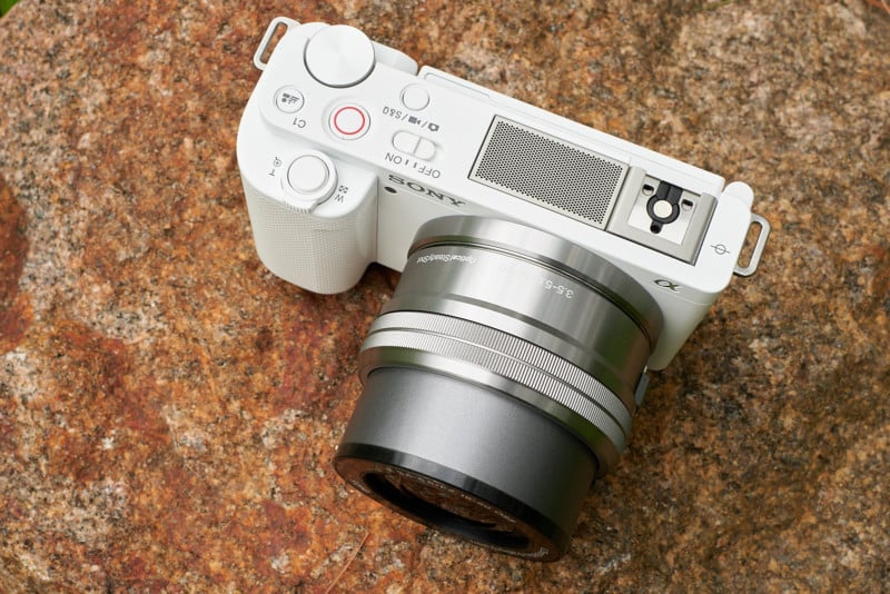 sony-zv-e10-camera-hands-on-8-800x534.jpg