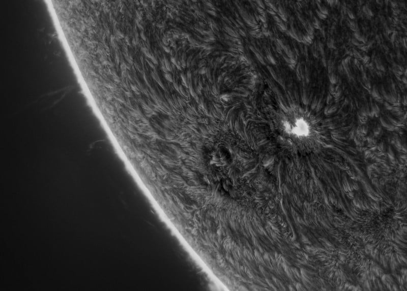 Sunspot-Looking-out-into-Space-©-Siu-Fone-Tang-800x573.jpg