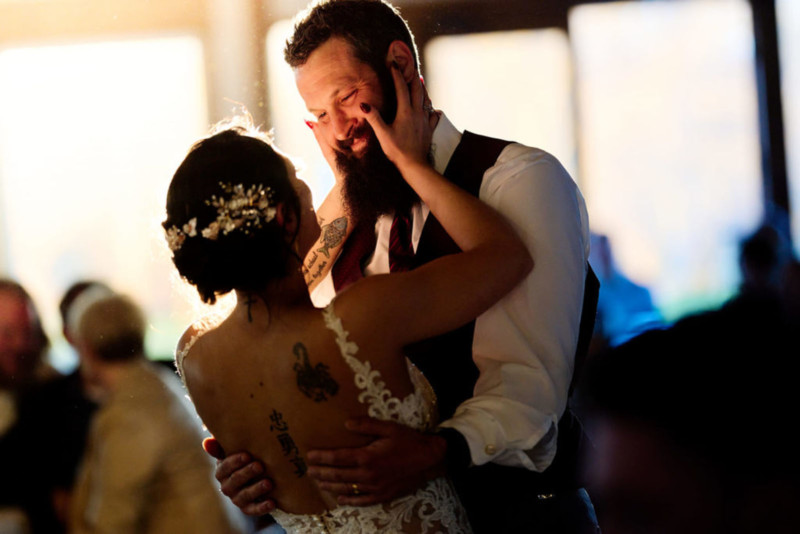 emotional-wedding-first-dance-jason-vinson-1024x683-1-800x534.jpg