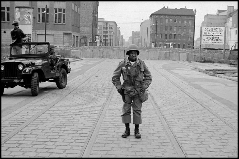 Berlin-Germany-1961-©-Leonard-Freed-Magnum-Photos-800x533.jpg