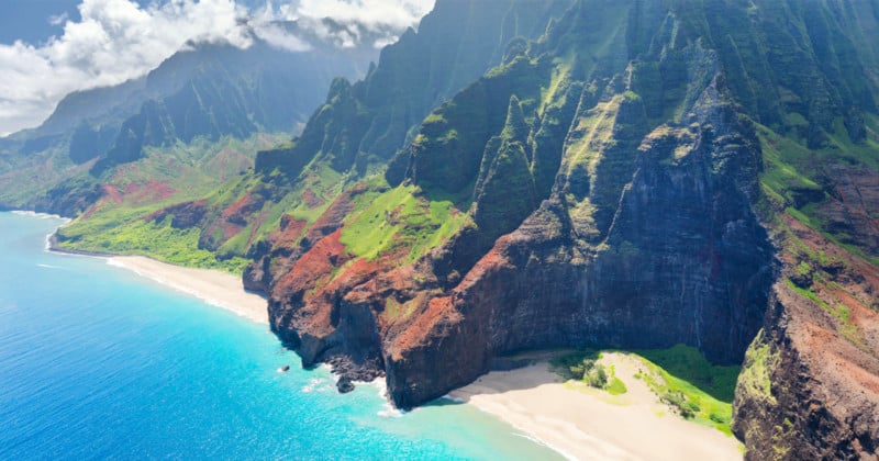 Kauai-Photographers-Ignoring-State-Park-Rules-Issued-Cease-and-Desist-800x420.jpg
