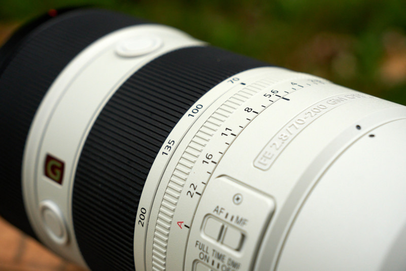 sony-70-200mm-f2-8-gm-ii-lens-aperture-closeup-800x534.jpg