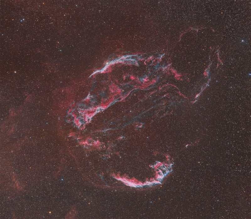 cygnus-constellation-exploded-star-copy-800x697.jpg