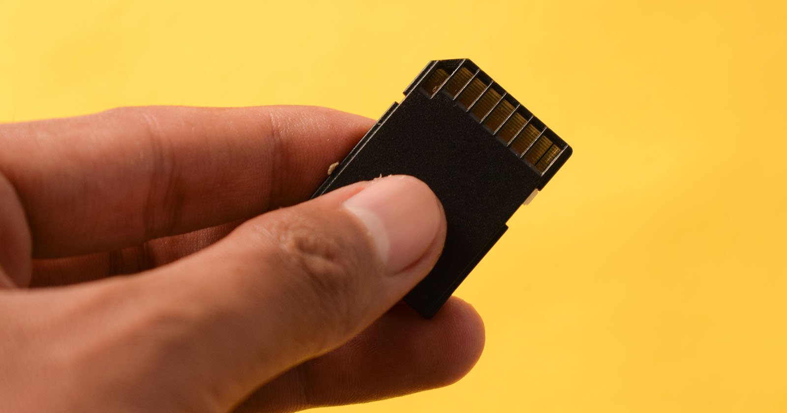 SanDisk unveils 4TB SD card, a world's first SanDisk unveils 4TB SD card, a world's first